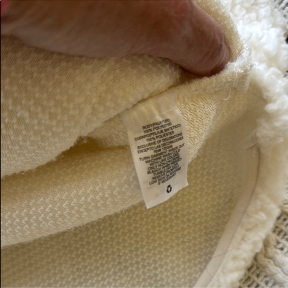 Wallflower Cozy White Sherpa Half-Zip Sweater - Picture 8 of 10